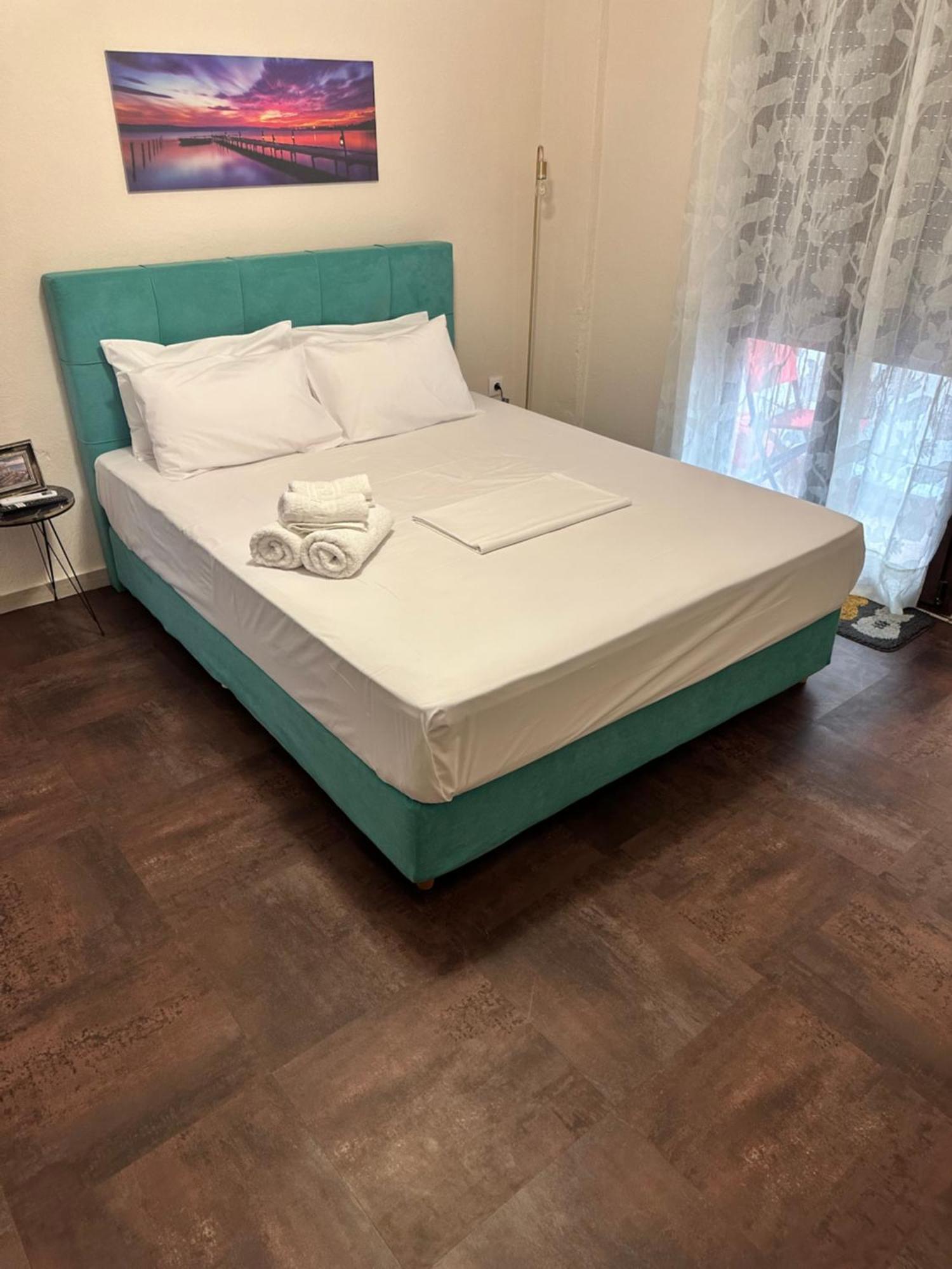 One Salonica Deluxe 3 סלוניקי